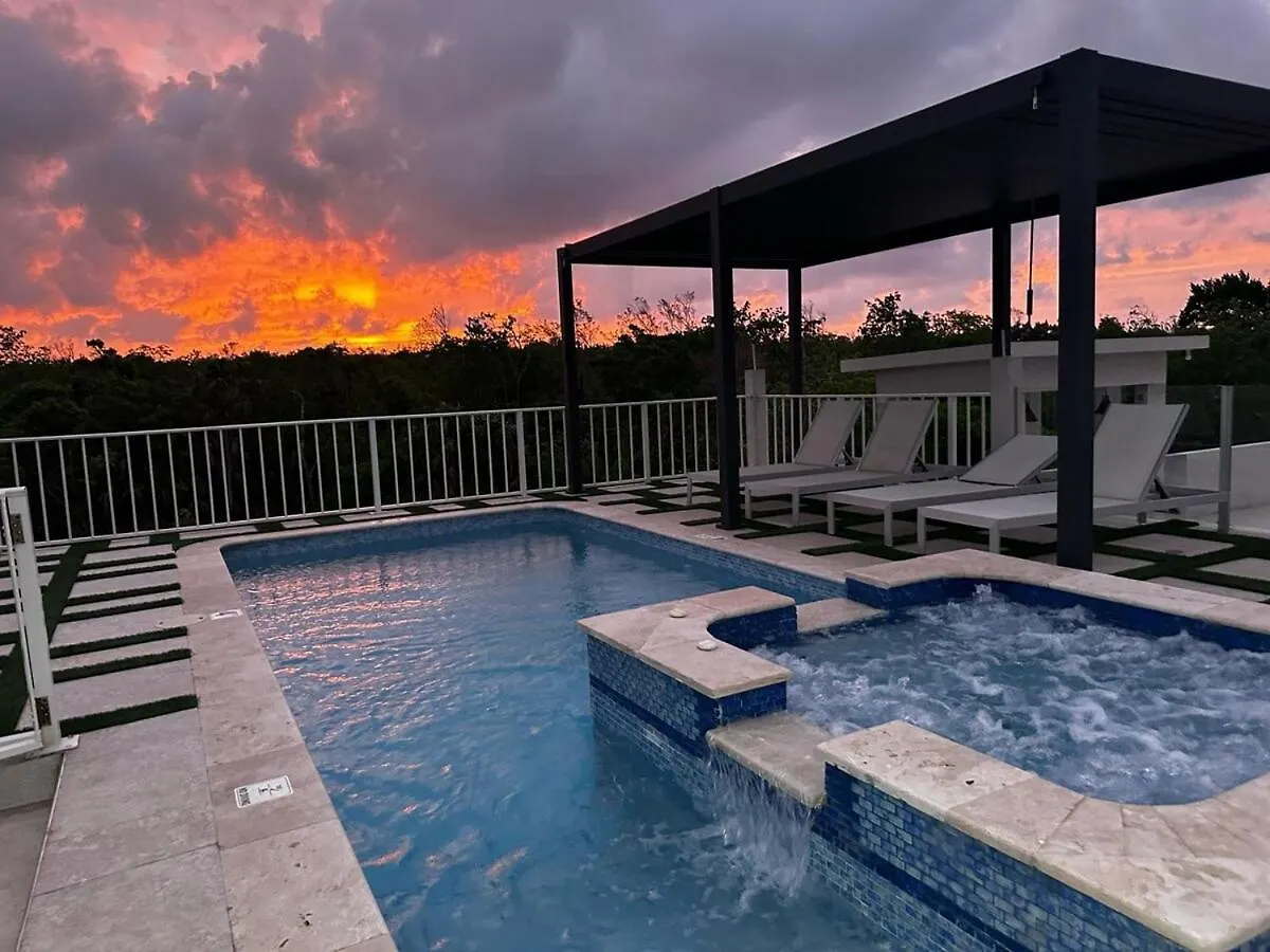Sky Haven Retreat- 2Br Rooftop Pool, Stunning Views & Free Airport Pickup Falmouth 0*,